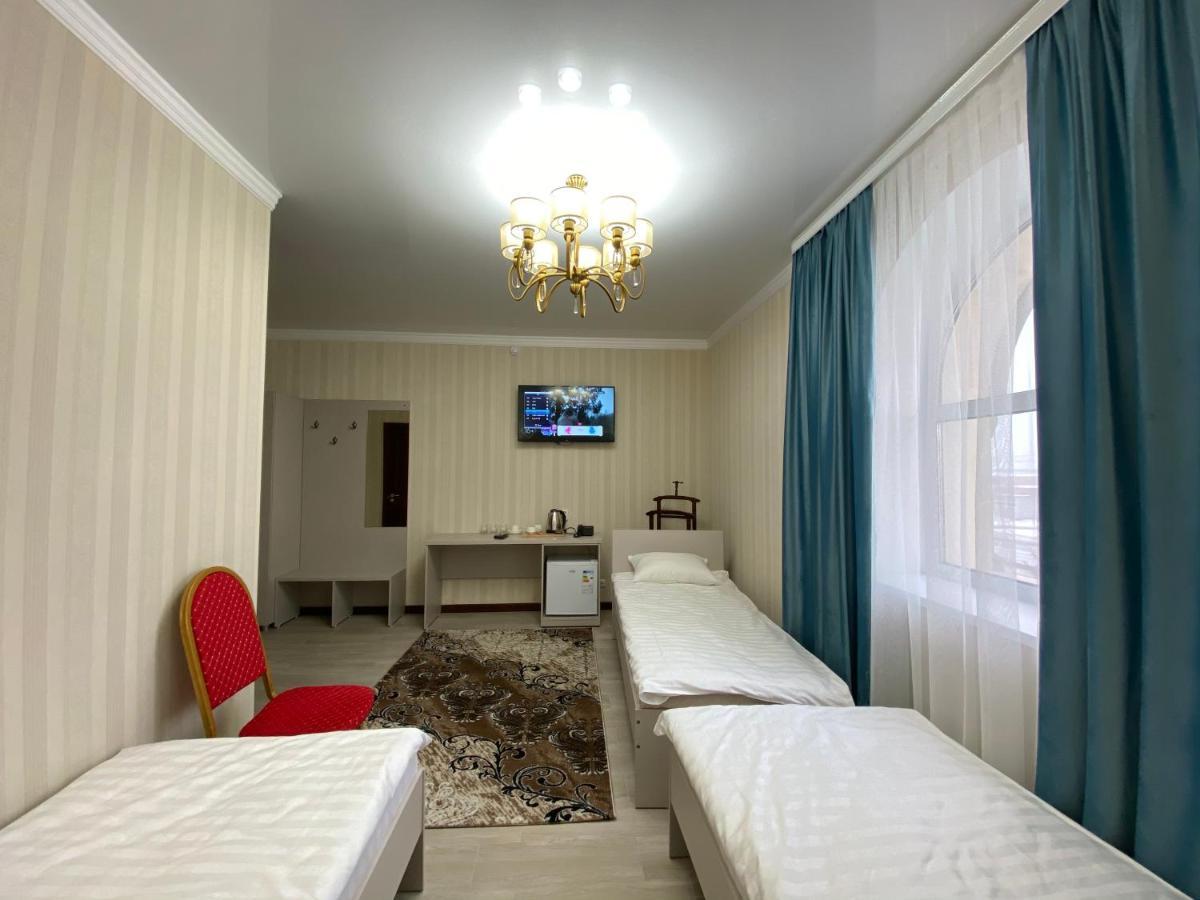 Hotel Astam Костанай Екстериор снимка