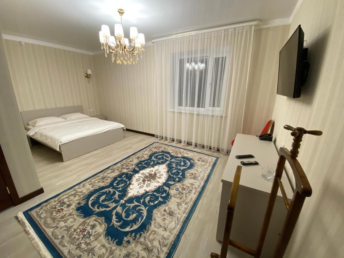 Hotel Astam Костанай Екстериор снимка