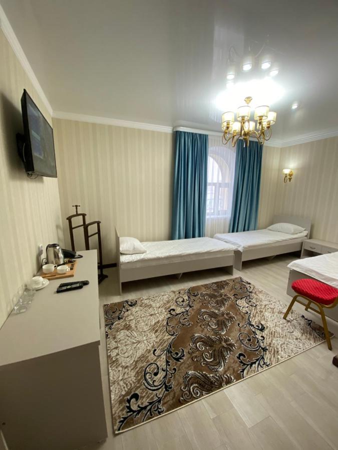 Hotel Astam Костанай Екстериор снимка