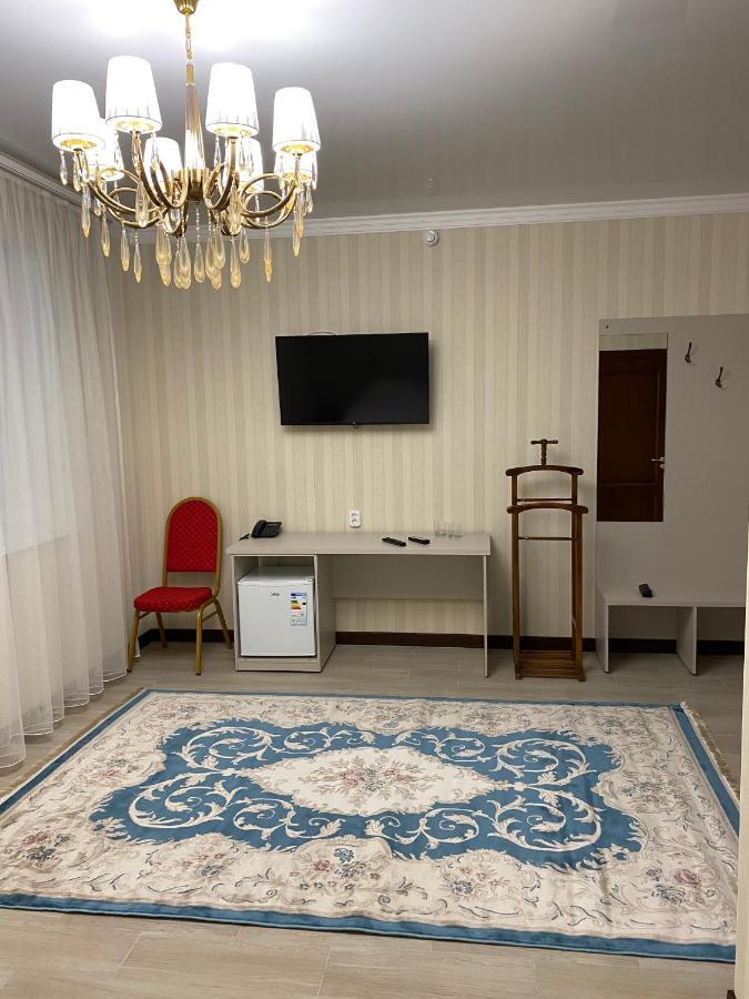 Hotel Astam Костанай Екстериор снимка