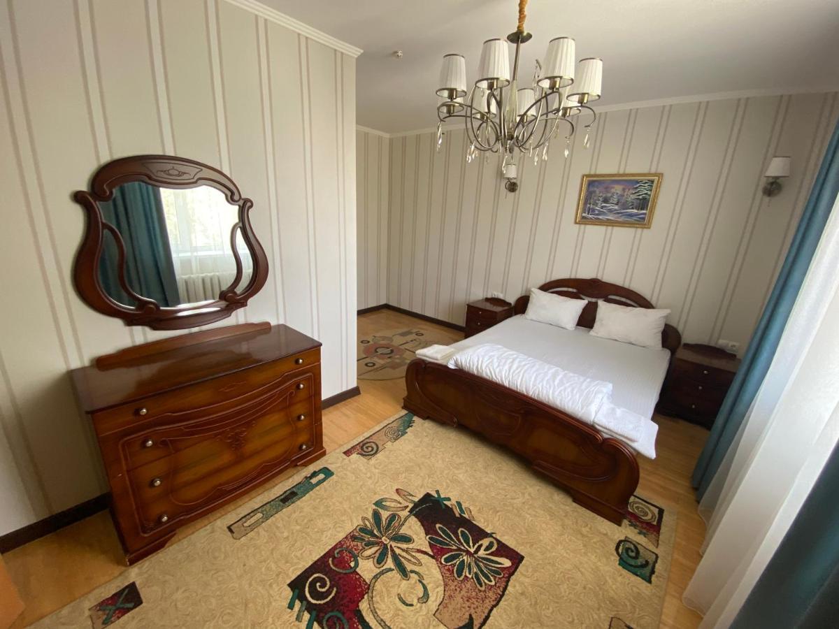 Hotel Astam Костанай Екстериор снимка